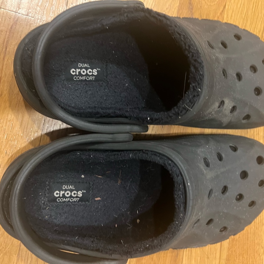 Fuzzy crocs - Picture 6 of 6